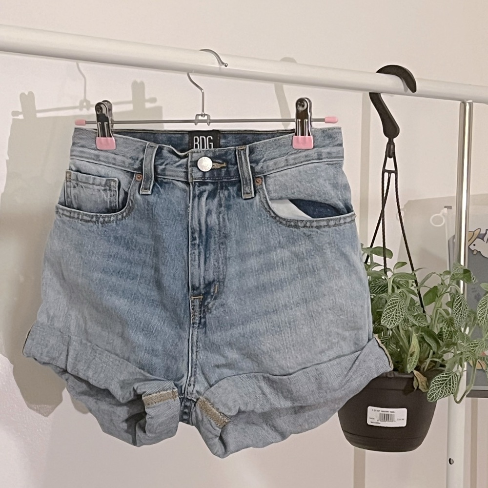 blue denim shorts bdg urban outfitters
